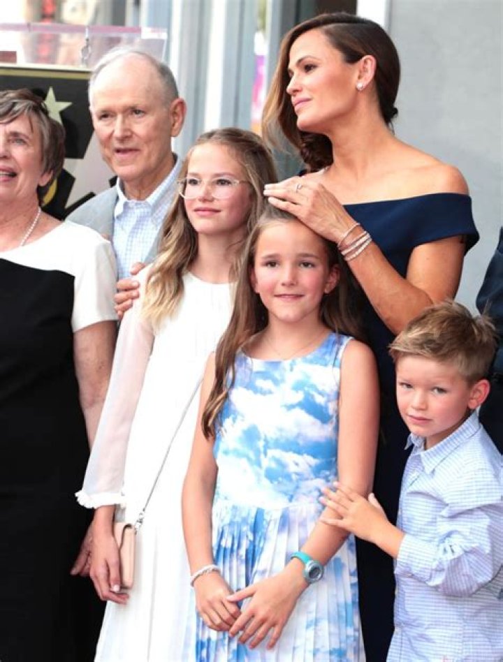 J.Lo ‘Lit Up’ Over ‘Meaningful’ Necklaces For Ben Affleck’s Daughters, Says Celebrity Jeweler
