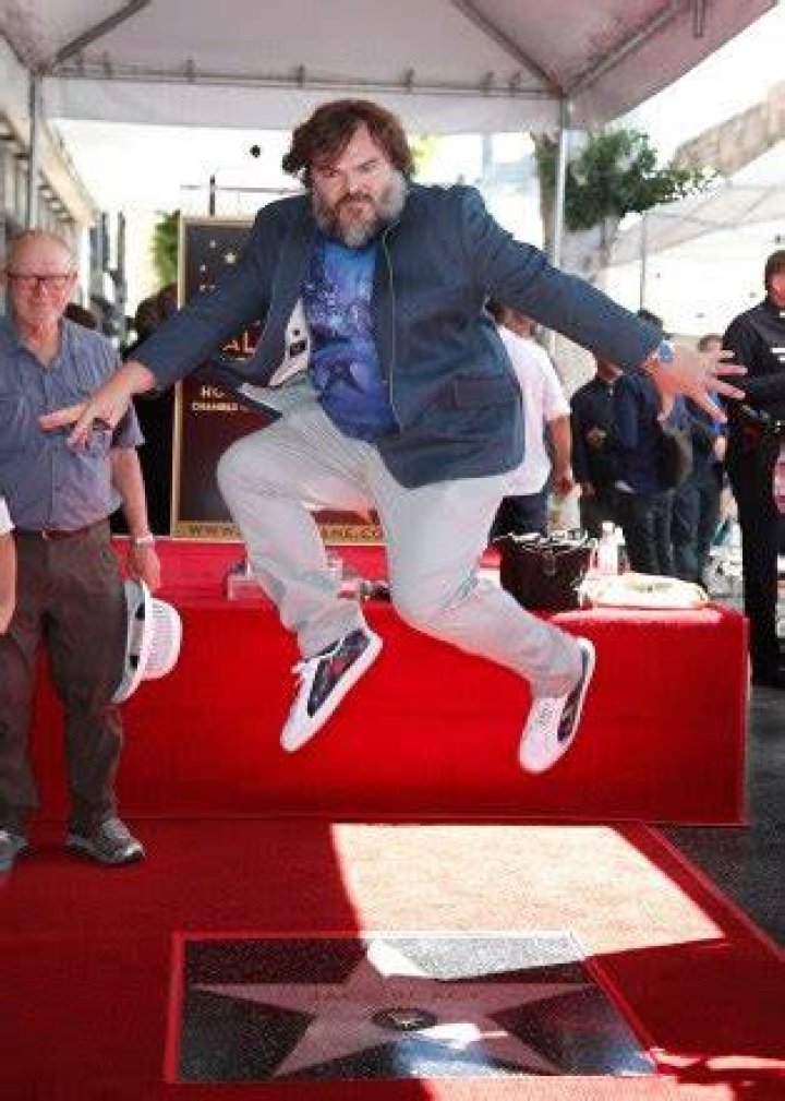 Jack Black Does ‘WAP’ Dance In A Red Speedo & Twerks Just Like Cardi B – Hollywood Life