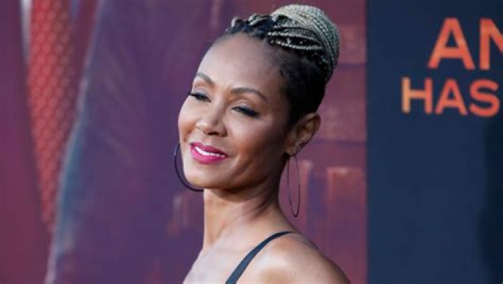 Jada Pinkett Smith ‘Passed Out’ In ‘Nutty Professor’ Trailer, Was High – Hollywood Life
