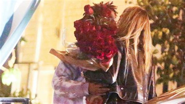 Jaden Smith & Cara Delevingne Spotted Kissing On Valentine’s Day: Pic – Hollywood Life