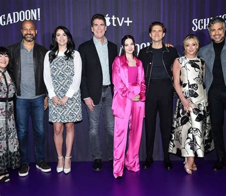 Jaime Camil Gushes Over Gina Rodriguez’s Baby & Schmigadoon Season 2 – Hollywood Life