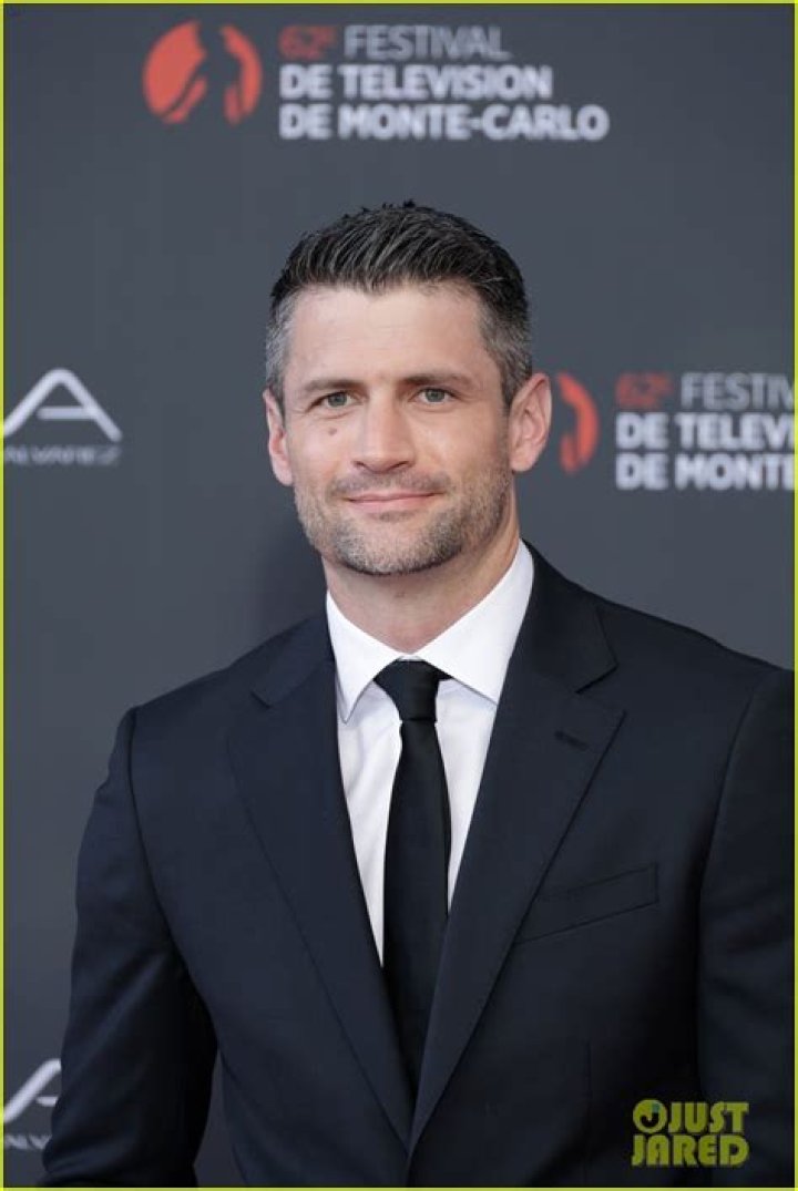 James Lafferty & More Are ‘Ready’ – Hollywood Life