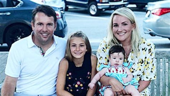 Jamie Lynn Spears Mom-Shamed After Daughter, 10, Holds Gun In Pic – Hollywood Life