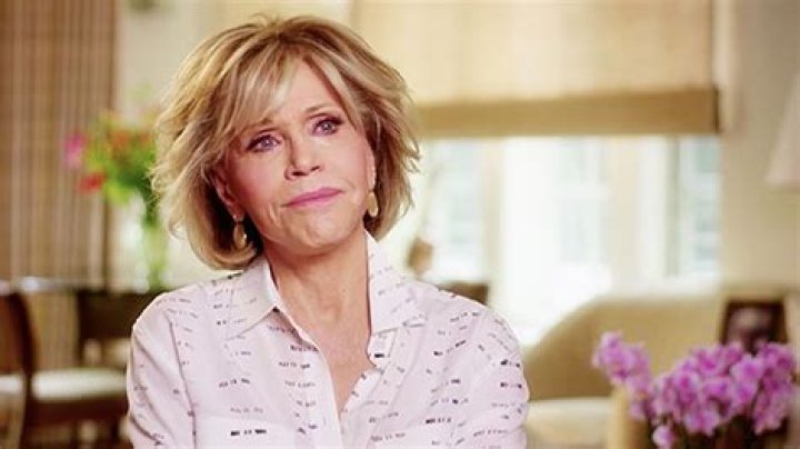 Jane Fonda Cries Over Dolly Parton In ‘Biography’ Special – Hollywood Life