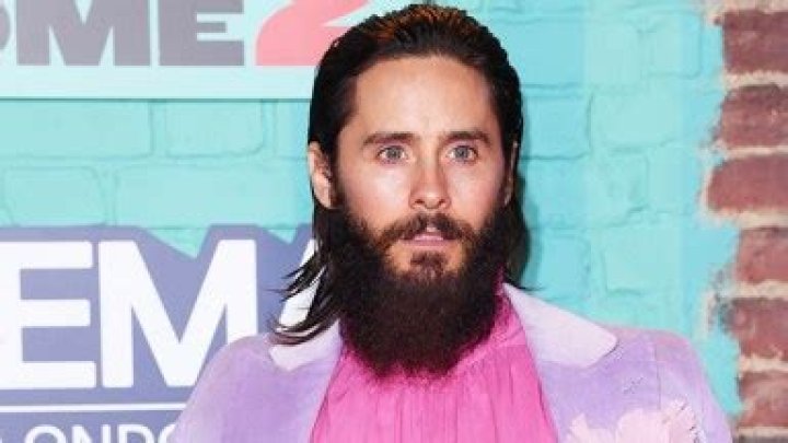 Jared Leto Was Mistaken For Jay Leno At The EMAs & It Was So Awkward – Hollywood Life