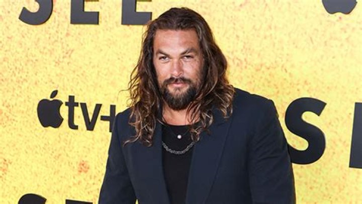 Jason Momoa Ditches Pants for ‘SNL’ Video – Hollywood Life