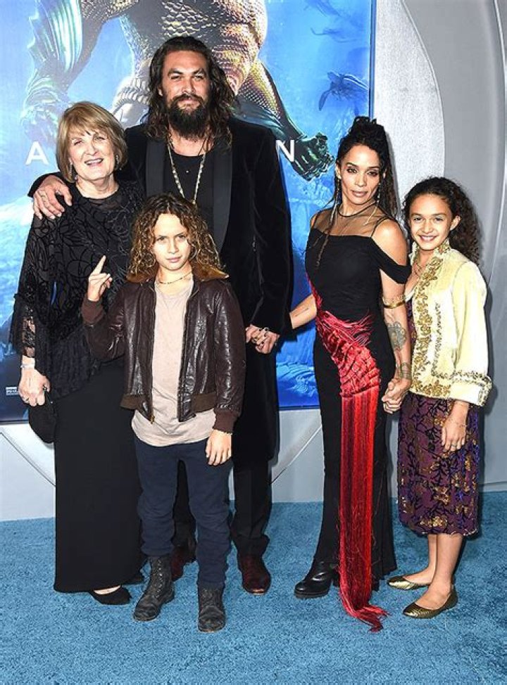 Jason Momoa & Lisa Bonet’s Cutest Photos On Her 53rd Birthday – Hollywood Life