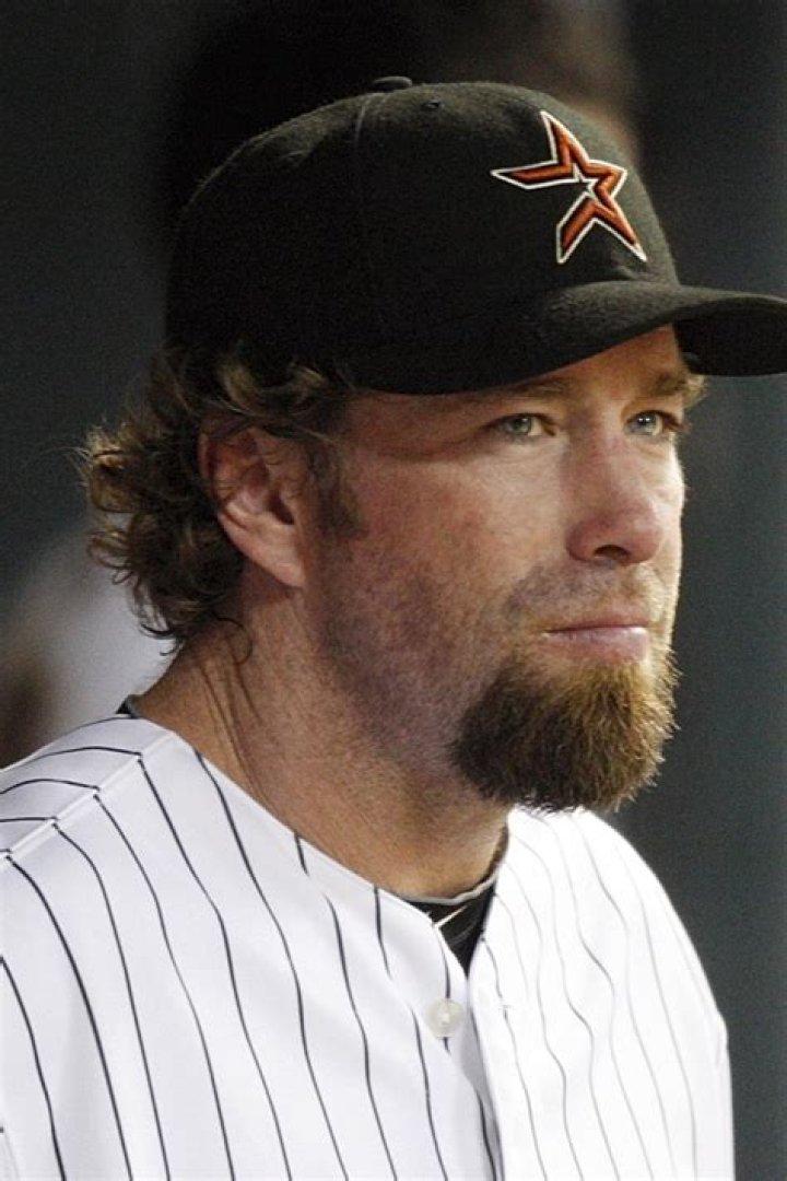 Jeff Bagwell Celebrity Profile | Baseball Player – 2017 MLB Hall Of Famer – Hollywood Life