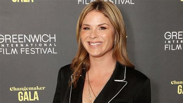 Jenna Bush Hager Reveals Her Son Still Sleeps in a Crib – Hollywood Life