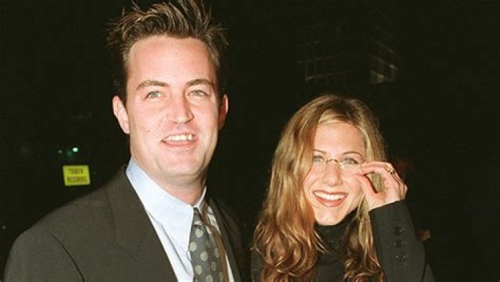 Jennifer Aniston Reportedly ‘Reeling’ After Matthew Perry’s Death – Hollywood Life