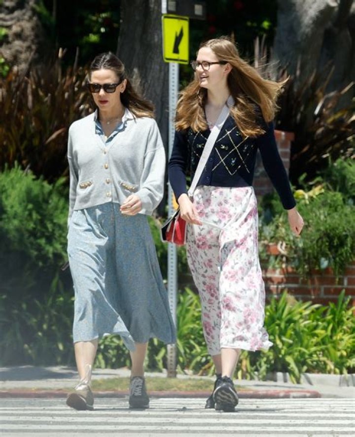 Jennifer Garner’s Daughter, Violet, 14, Is As Tall As She Is During Walk With Sister Seraphina, 11,  