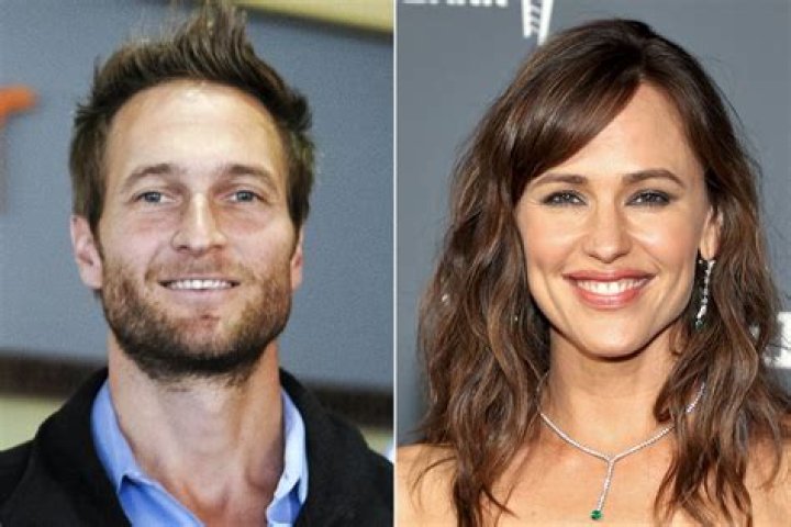 Jennifer Garner: The Reason She Is Thrilled To Be Dating John Miller After Her Ben Affleck Divorce