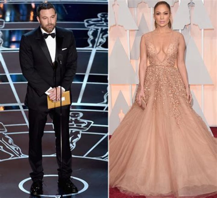 Jennifer Lopez & Ben Affleck Oscars Flirting? He Whispers In Her Ear – Hollywood Life