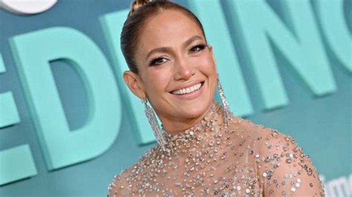 Jennifer Lopez’s Plunging Bodysuit On ‘Rolling Stone’ Cover – Photo – Hollywood Life