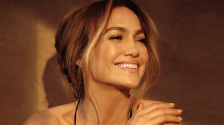 Jennifer Lopez Stuns In White Lingerie As She Wears A ‘Mrs.’ Necklace 2 Months After Marrying Ben Affleck