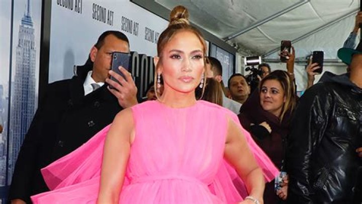 Jennifer Lopez Wears Pink Dress During ‘Shotgun Wedding’ Press Event – Hollywood Life