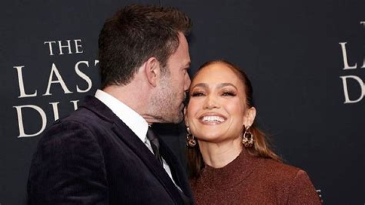 Jennifer Lopez Wows In DSW Ad Pics & Video – Hollywood Life