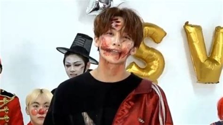 Jeonghan’s Zombie Halloween Costume 2018 — It’s So Scary – Hollywood Life