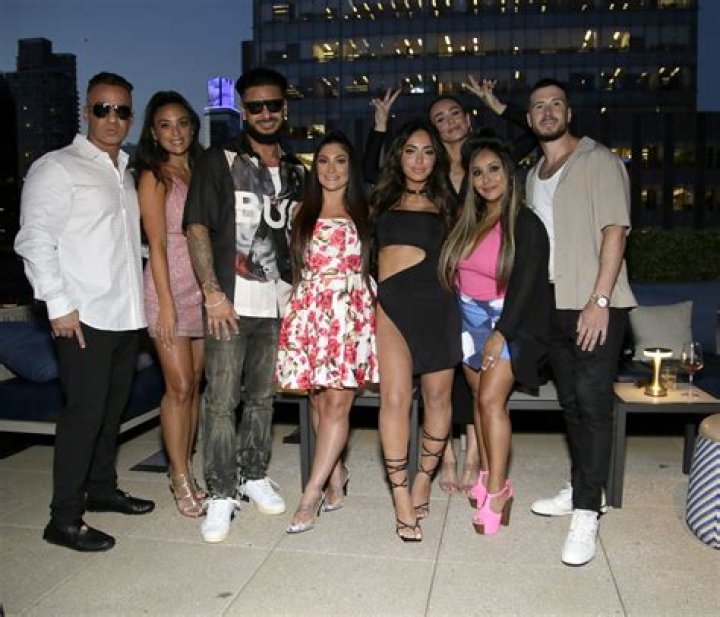 ‘Jersey Shore’ Preview: Deena Begs JWoww To Go To Angelina’s Bachelorette Party After Their Fight
