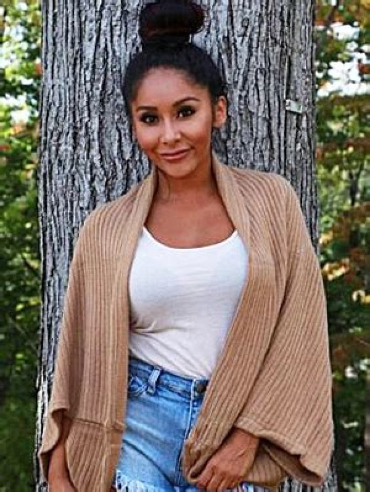 ‘Jersey Shore’s’ Snooki Reveals Her Exact At-Home Workout To Help You Get Your ‘Heart Pumping’