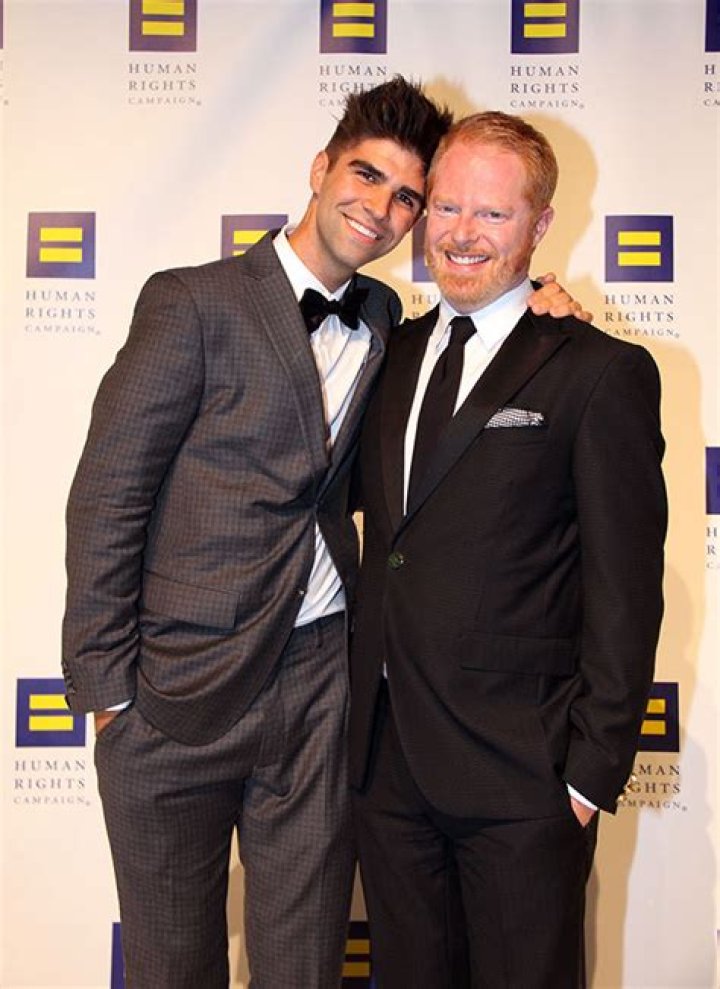 Jesse Tyler Ferguson Marries Justin Mikita — ‘Modern Family’ Star Weds – Hollywood Life