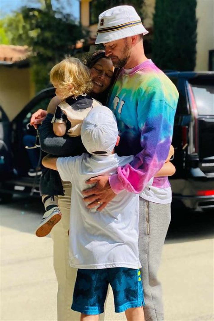 Jessica Biel Posts Rare Photos of Her 2 Sons With Justin Timberlake for Sweet Valentine’s Day Tribute
