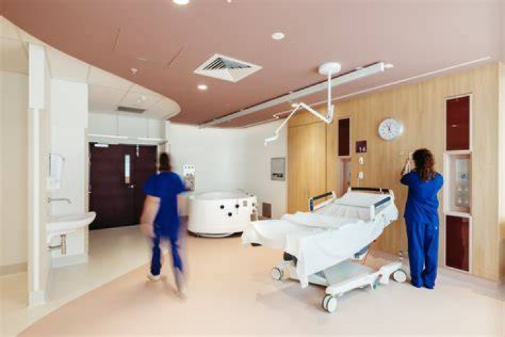 Jessica Simpson Ditches $500,000 Birthing Suite For C-Section