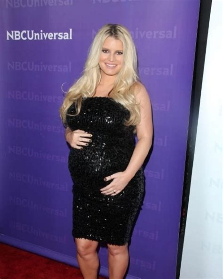 Jessica Simpson’s Pregnancy — PICS