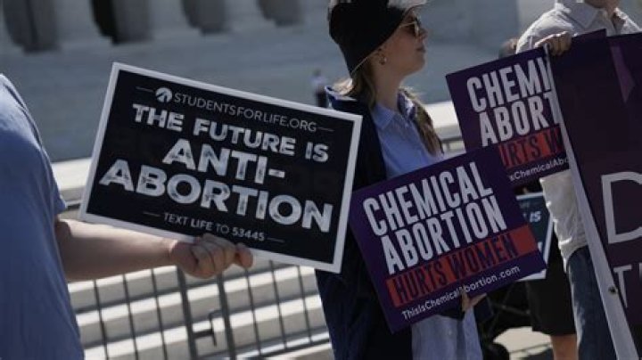 Jodie Sweetin Speaks Out After Being Shoved To Ground While Protesting For Abortion Rights: Watch