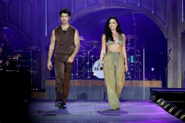 Joe Jonas & Demi Lovato Breakup — Demi Reveals She Was Totally Furious – Hollywood Life