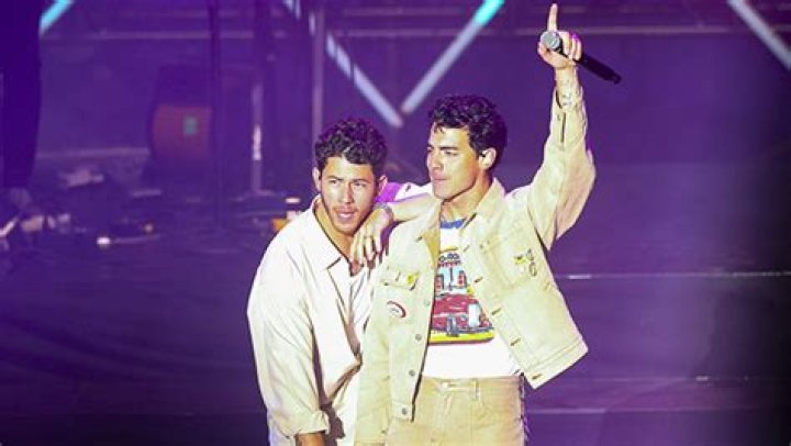 Joe Jonas Gets Support From Brothers For Singing Sophie Turner Song – Hollywood Life