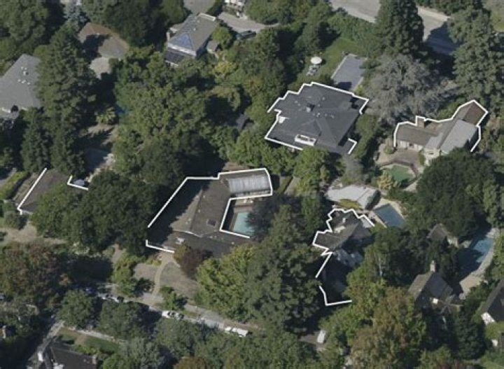 Joe Jonas & Sophie Turner Buy $11 Million Miami Mansion: Photos – Hollywood Life