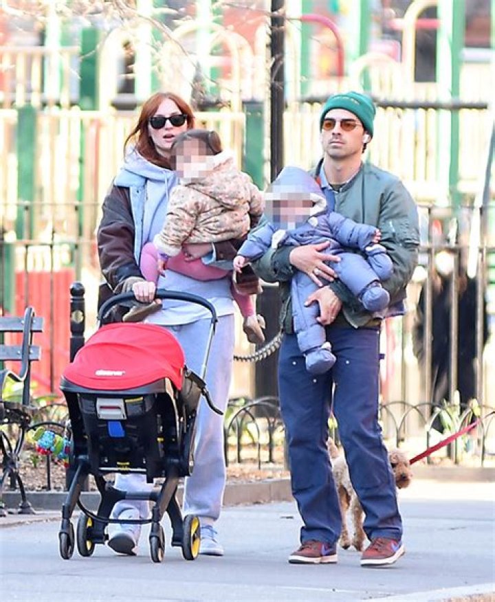 Joe Jonas & Sophie Turner Playfully Squabble Over Who Fell In Love First — Watch