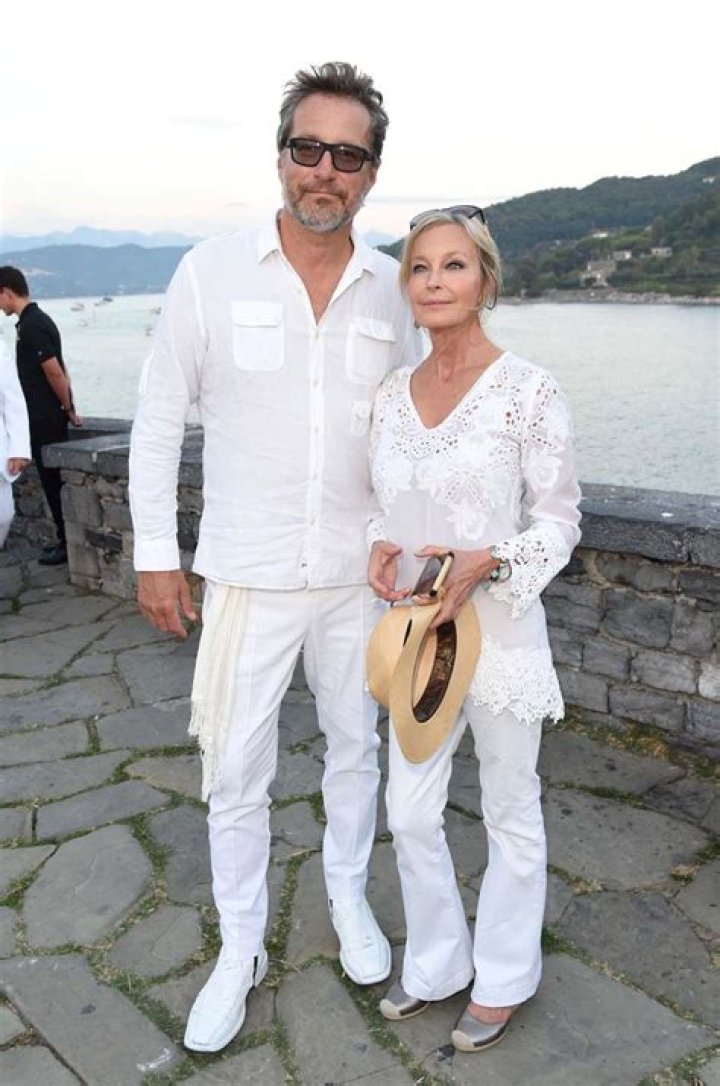 John Corbett & Bo Derek Are Married: ‘Sex & The City’ Star Reveals Ring & Secret Wedding