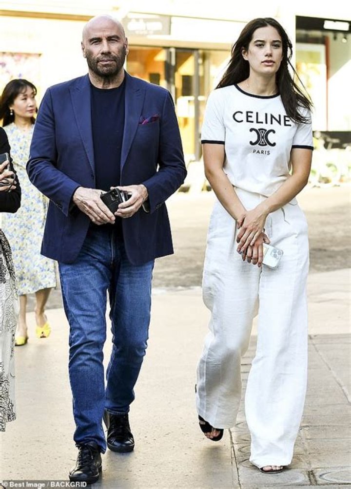 John Travolta & His Daughter Ella Go Shopping In Paris: Photos – Hollywood Life