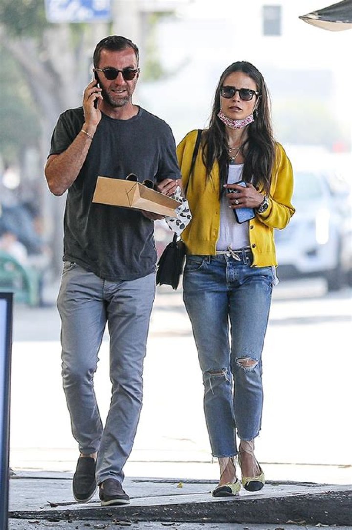 Jordana Brewster’s Engagement Ring From Mason Morfit – Photos – Hollywood Life
