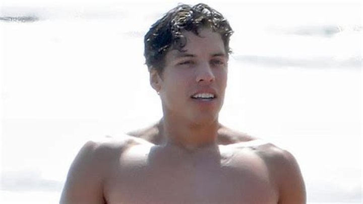 Joseph Baena Posts Shirtless Selfie While Working Out At Home — See Pic