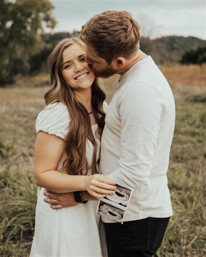 Joy-Anna Duggar Shoots Down Reports Of Marriage Troubles With Austin Forsyth: See Message