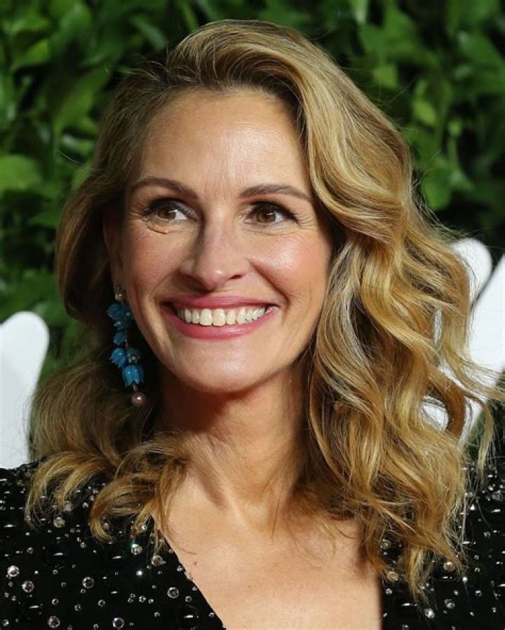 Julia Roberts Through The Years: Photos – Hollywood Life