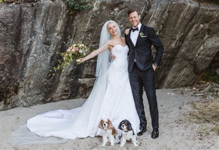 Julianne Hough & Brooks Laich’s Relationship Timeline: See Pics From Their Romance To Heartbreaking Split