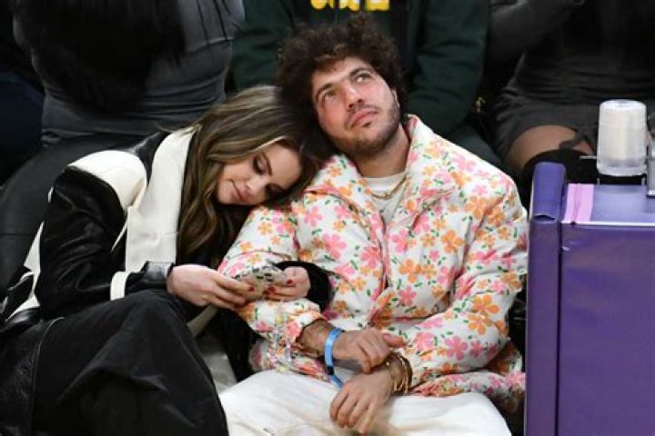 Justin Bieber A Born Again Virgin: Saving Himself For Selena Gomez