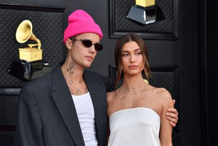 Justin Bieber Calls Hailey Baldwin His ‘Best Friend’ In Tokyo — Pic – Hollywood Life