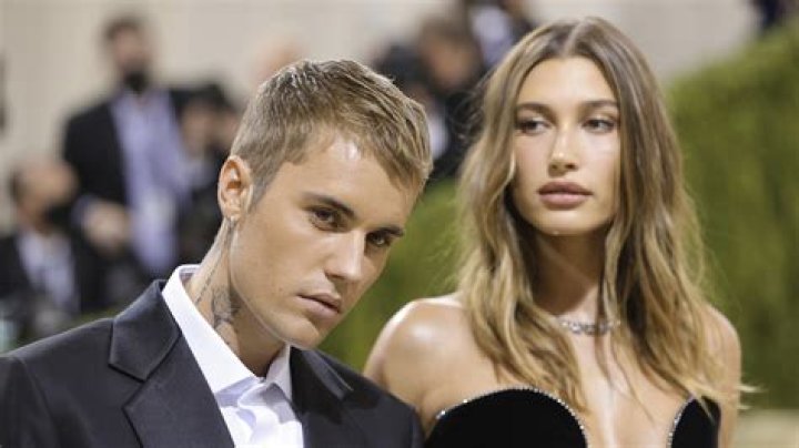 Justin Bieber Cheated On Selena Gomez? — Truth Behind Kylie Jenner Hook Up – Hollywood Life