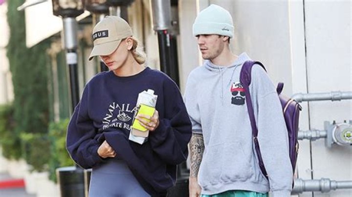 Justin Bieber & Hailey Baldwin Have Lunch Date After Selena Kisses Pal – Hollywood Life