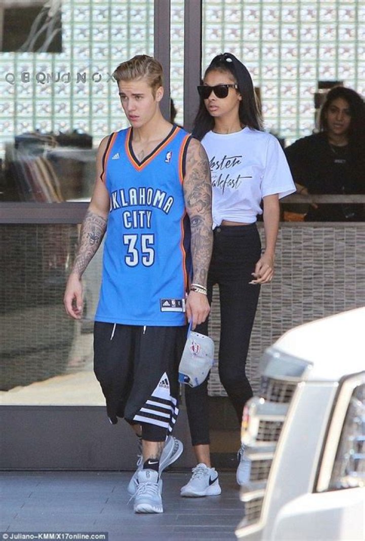 Justin Bieber & Jayde Pierce Vacation In Bora Bora Together: Romance Back On?