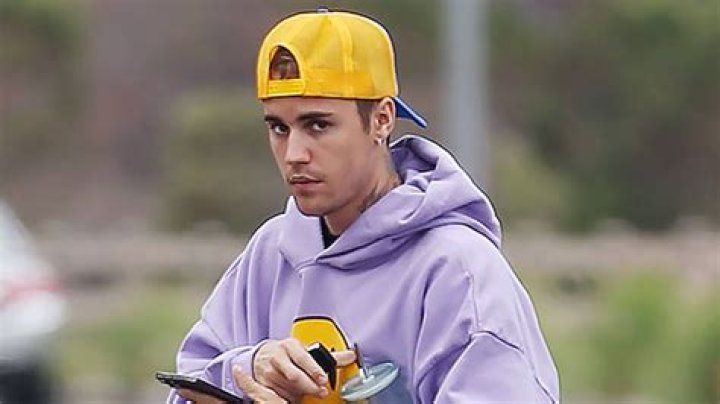 Justin Bieber’s Face Is Paralyzed Due To Ramsay Hunt Syndrome – Hollywood Life