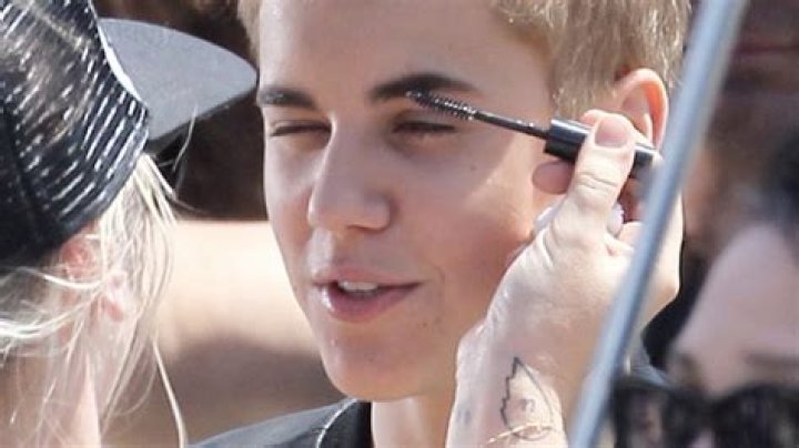 Justin Bieber’s Makeup Artist Reveals His Skincare Regimen