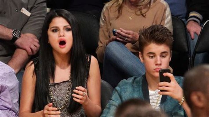 Justin Bieber & Selena Gomez Reunite Backstage At Church — Secretly Hooking Up?