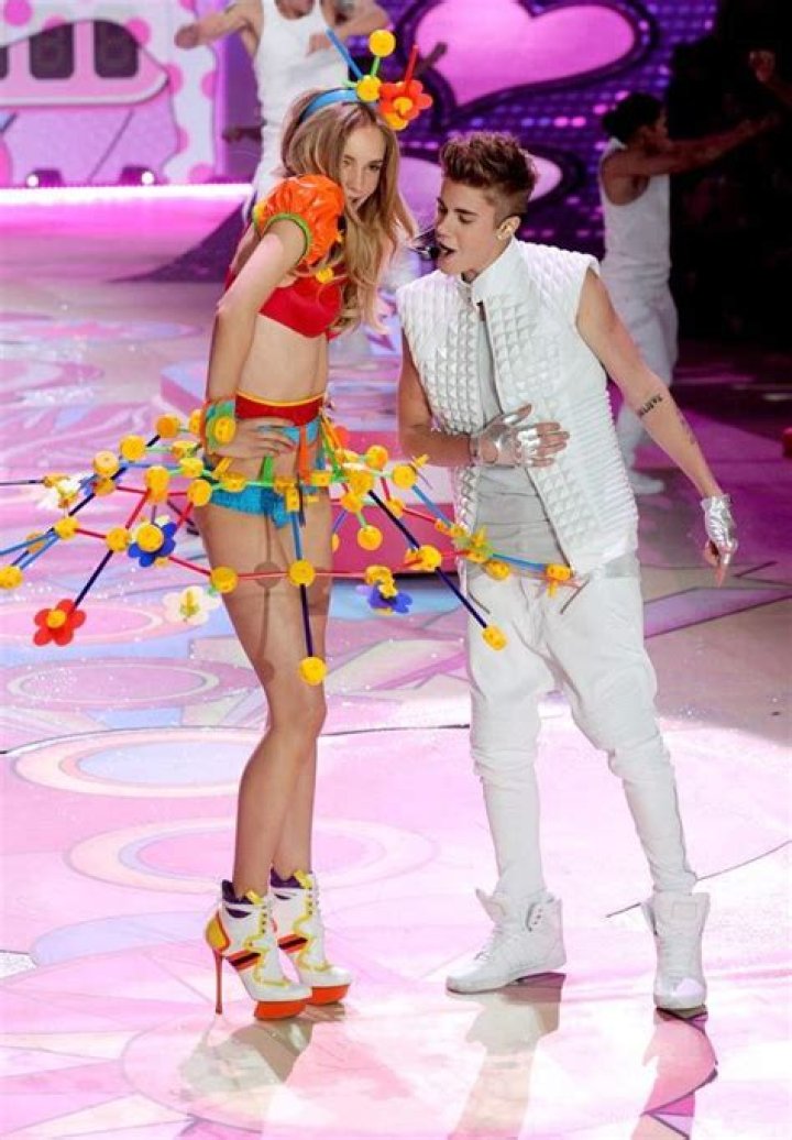 Justin Bieber — Victoria’s Secret Fashion Show Caused Selena Gomez Split? – Hollywood Life