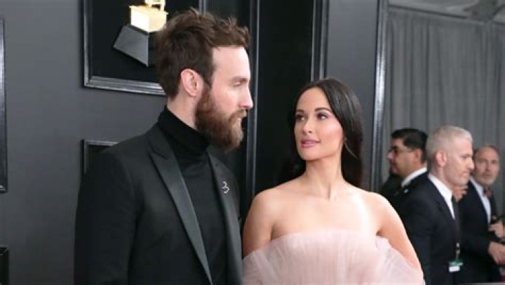 Kacey Musgraves & Ruston Kelly Split & End Marriage After 3 Years – Hollywood Life